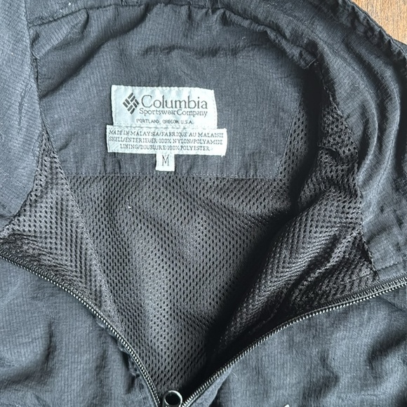 Columbia Vest Mens Medium Black Full Zip Nylon Outdoor Hiking Techwear (B11) - Picture 4 of 6